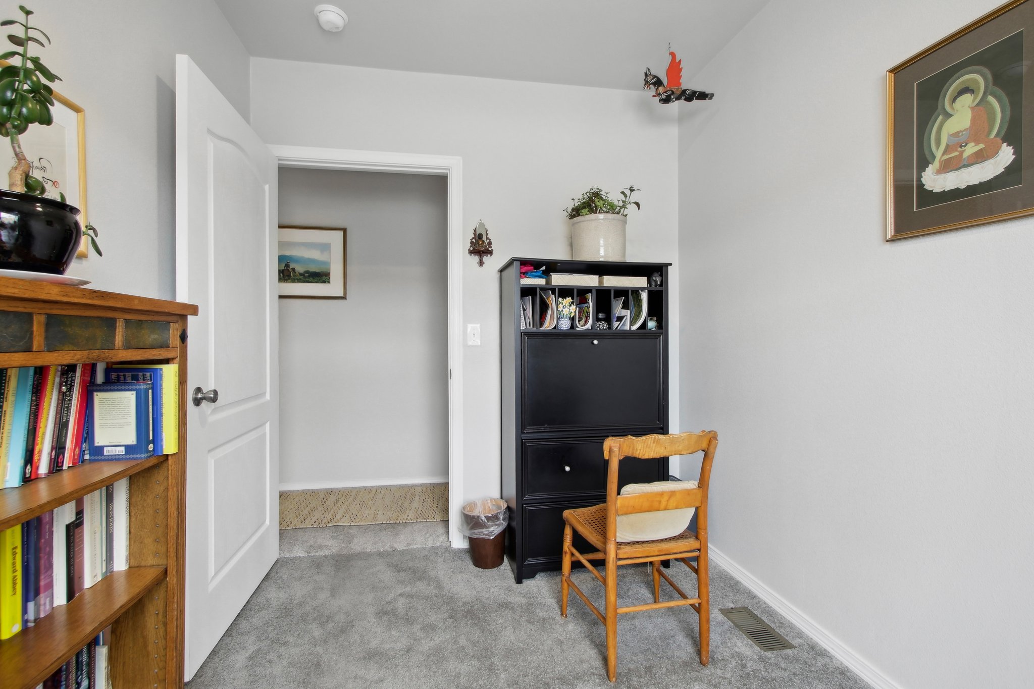 Mountain View Ave 122-025.jpg