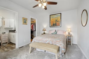 Mountain View Ave 122-017.jpg