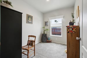 Mountain View Ave 122-024.jpg