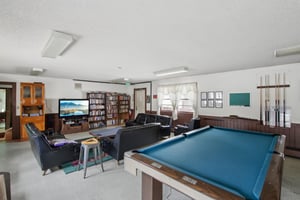 Mountain View Ave 122-034.jpg