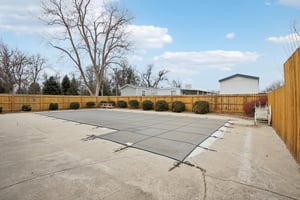 Mountain View Ave 122-036.jpg