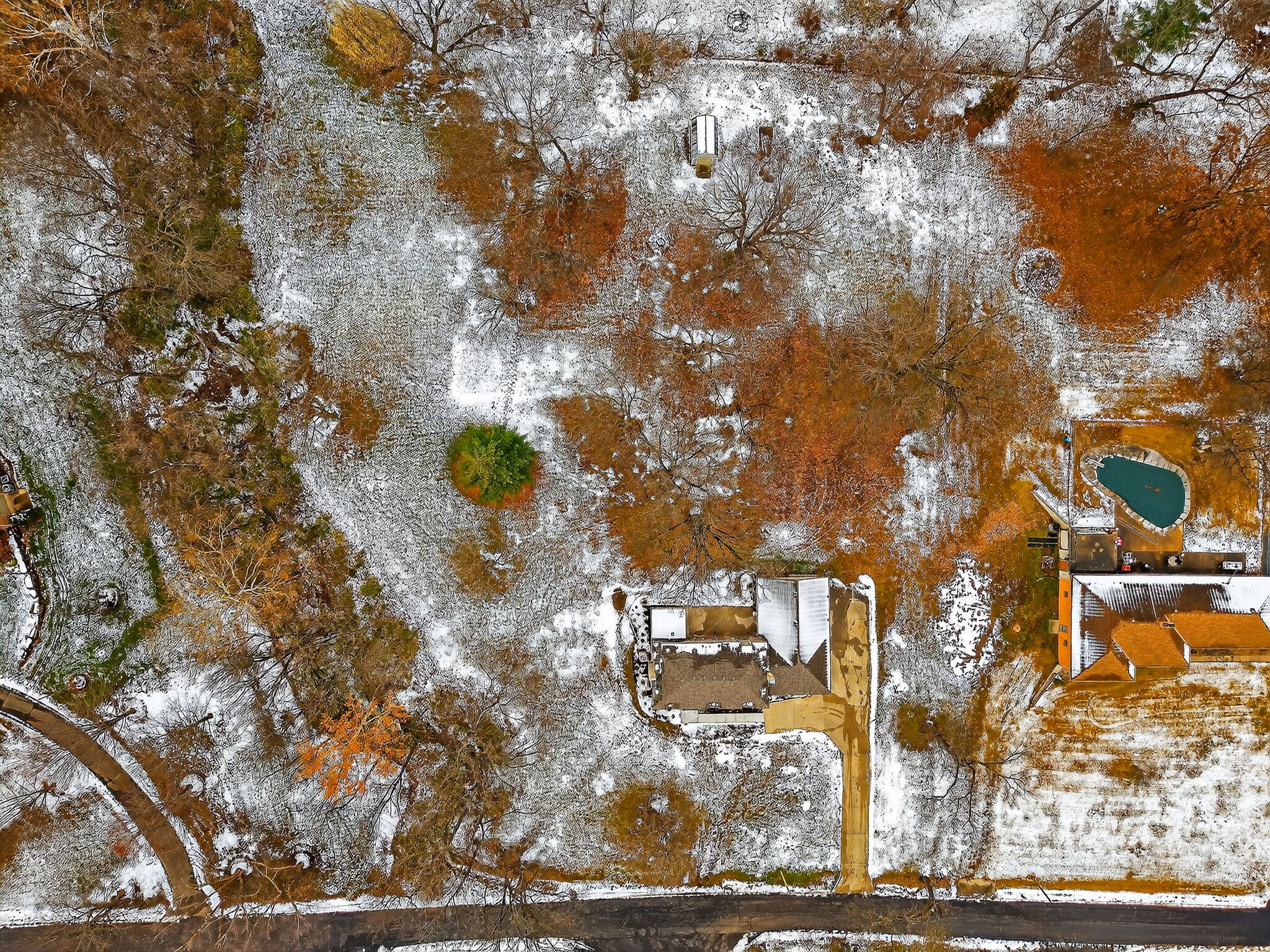 900 NE Barnes Ave-010