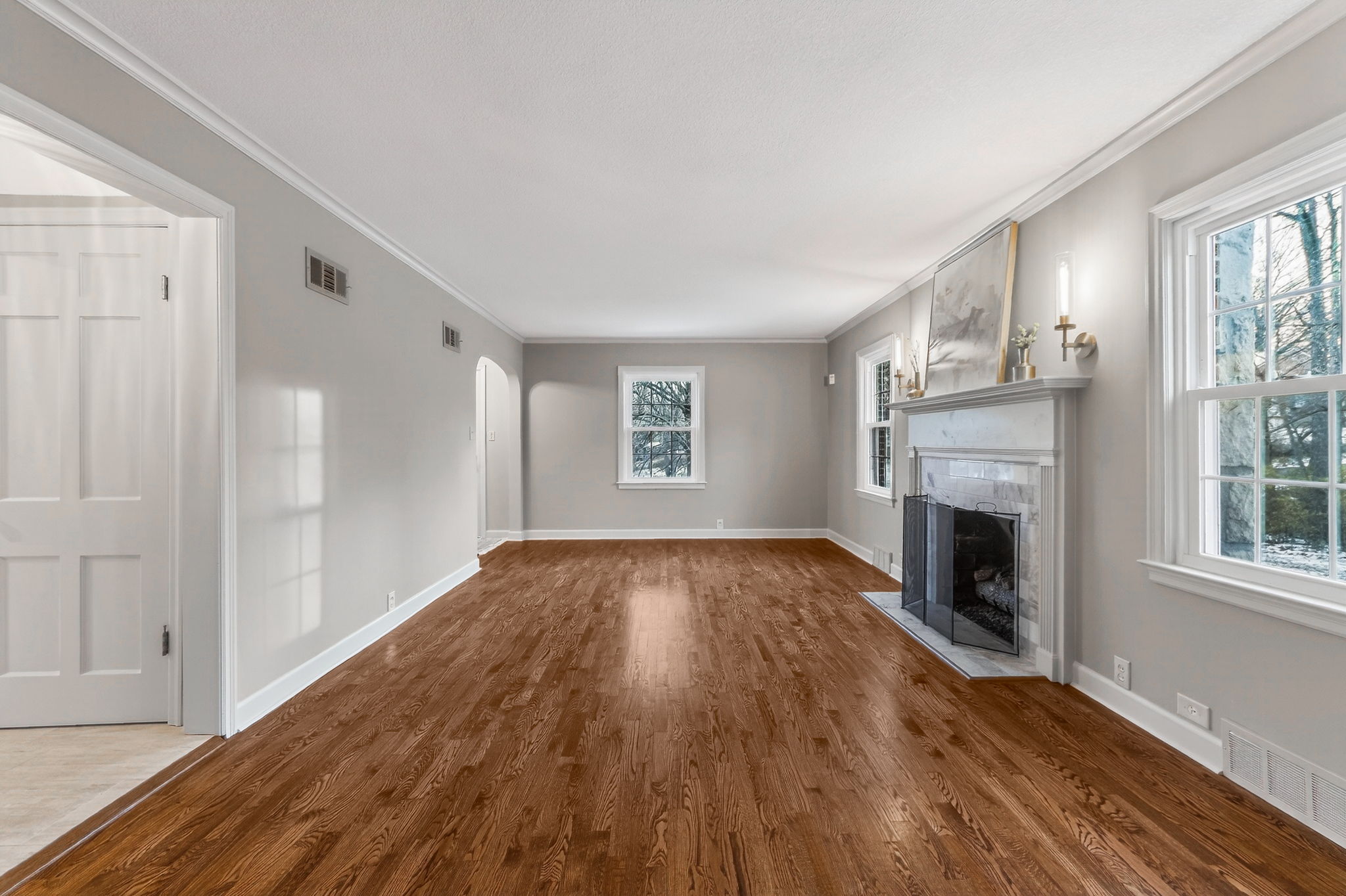 900 NE Barnes Ave-020