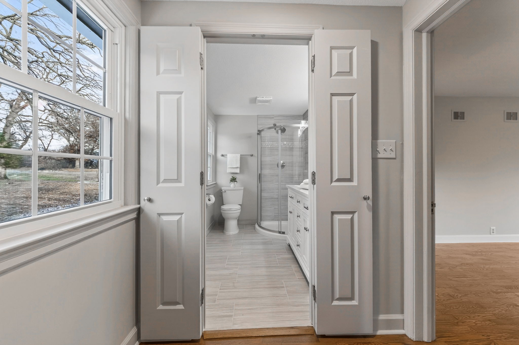 900 NE Barnes Ave-039