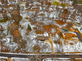 900 NE Barnes Ave-009