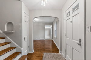 900 NE Barnes Ave-017