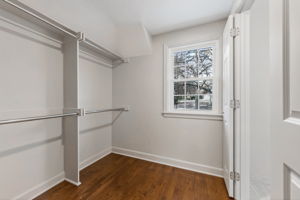 900 NE Barnes Ave-038