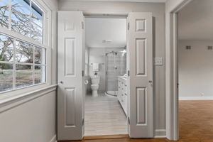 900 NE Barnes Ave-039