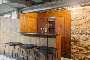 900 NE Barnes Ave-059