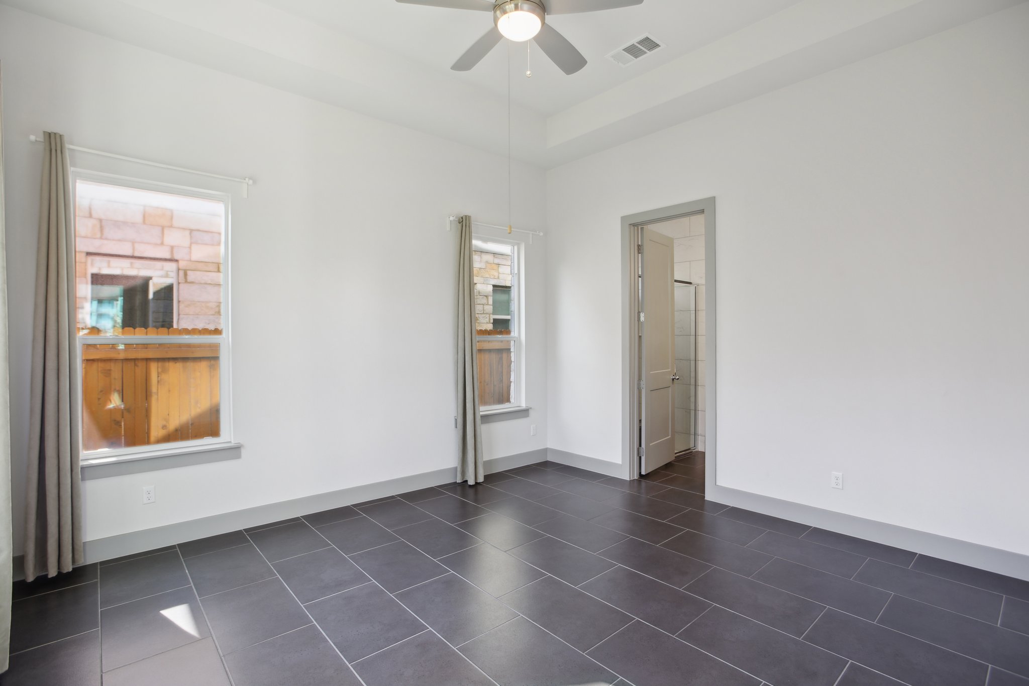 Old Mill Rd 25-015.jpg