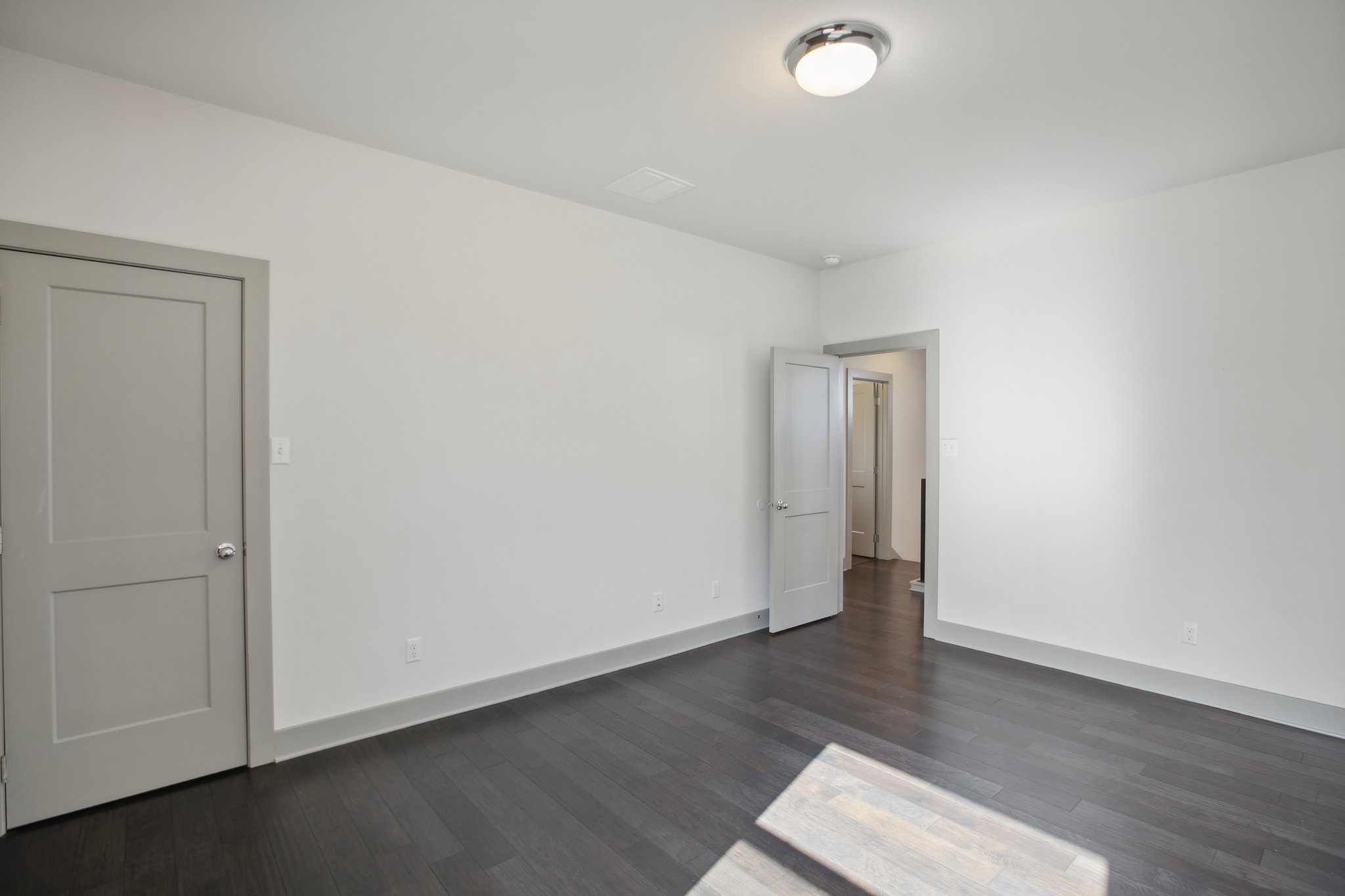 Old Mill Rd 25-026.jpg