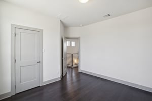 Old Mill Rd 25-023.jpg