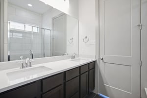 Old Mill Rd 25-039.jpg