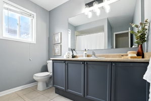  Photo 48