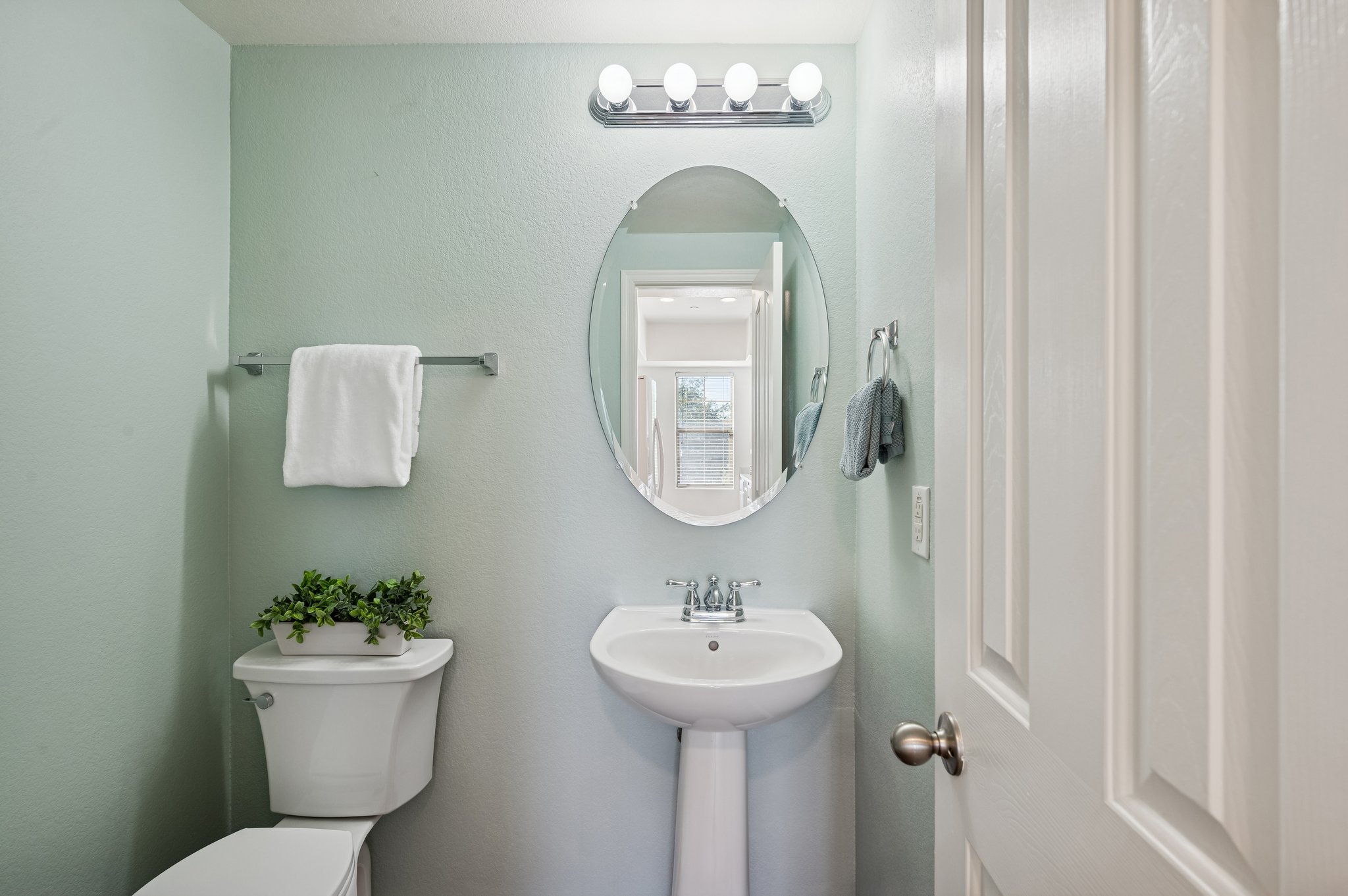 900 S 94th St 1079 - 020.jpg