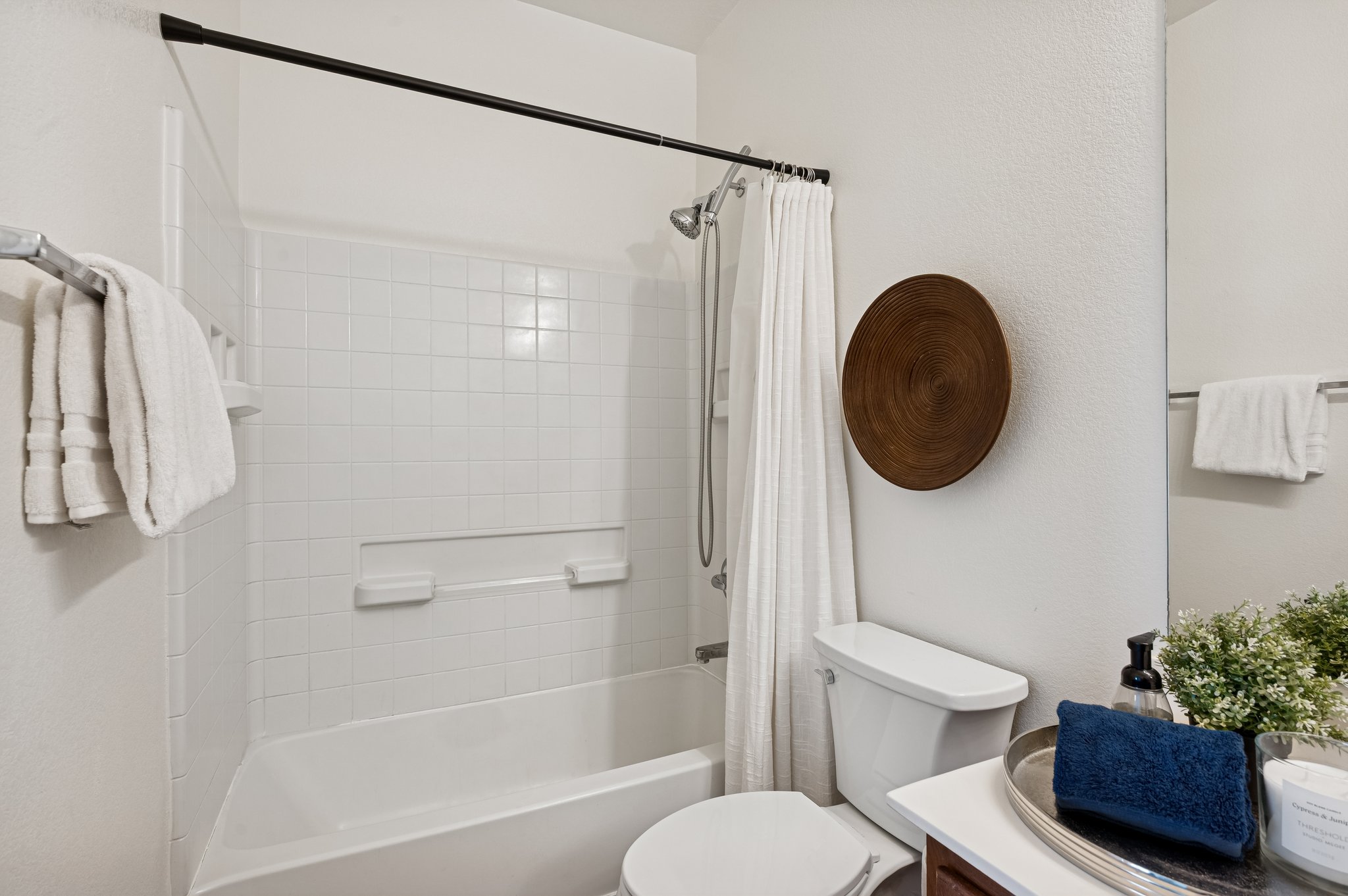 900 S 94th St 1079 - 022.jpg