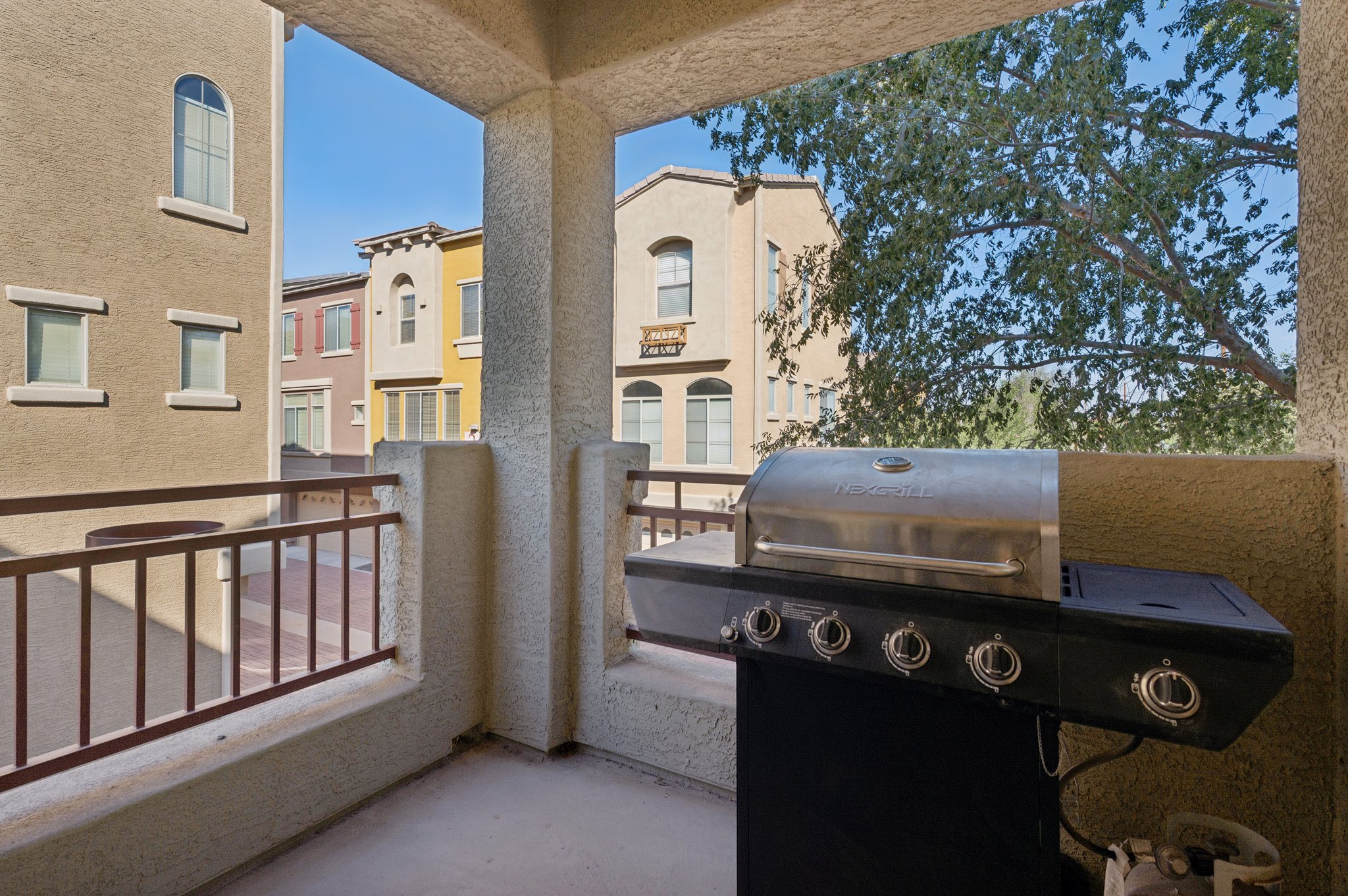 900 S 94th St 1079 - 030.jpg