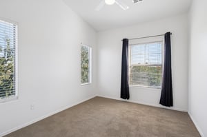 900 S 94th St 1079 - 017.jpg