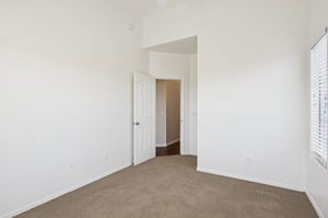 900 S 94th St 1079 - 018.jpg