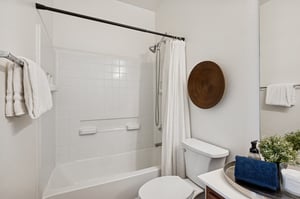 900 S 94th St 1079 - 022.jpg