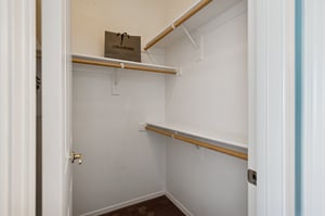 900 S 94th St 1079 - 024.jpg