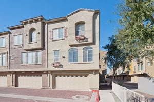 900 S 94th St 1079 - 028.jpg