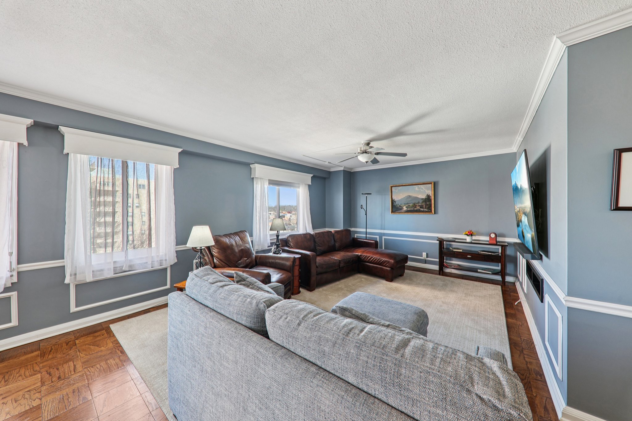900 S Hanley Rd 7D-S2802-009.jpg