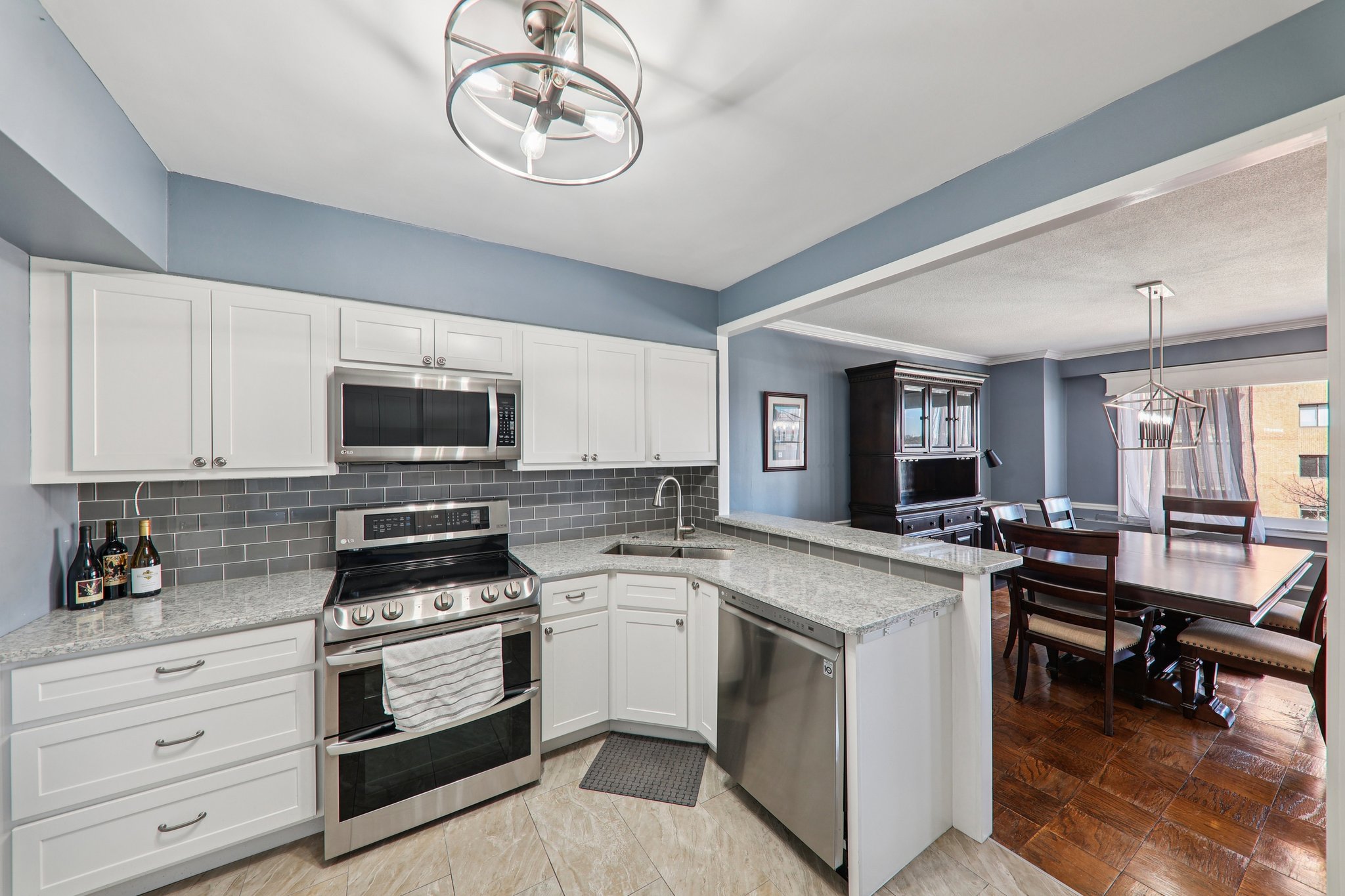 900 S Hanley Rd 7D-S2802-019.jpg