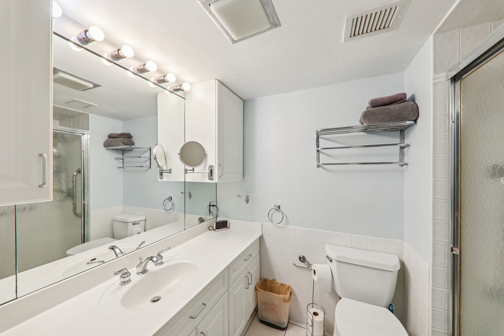 900 S Hanley Rd 7D-S2802-023.jpg