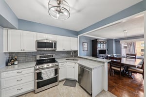 900 S Hanley Rd 7D-S2802-019.jpg