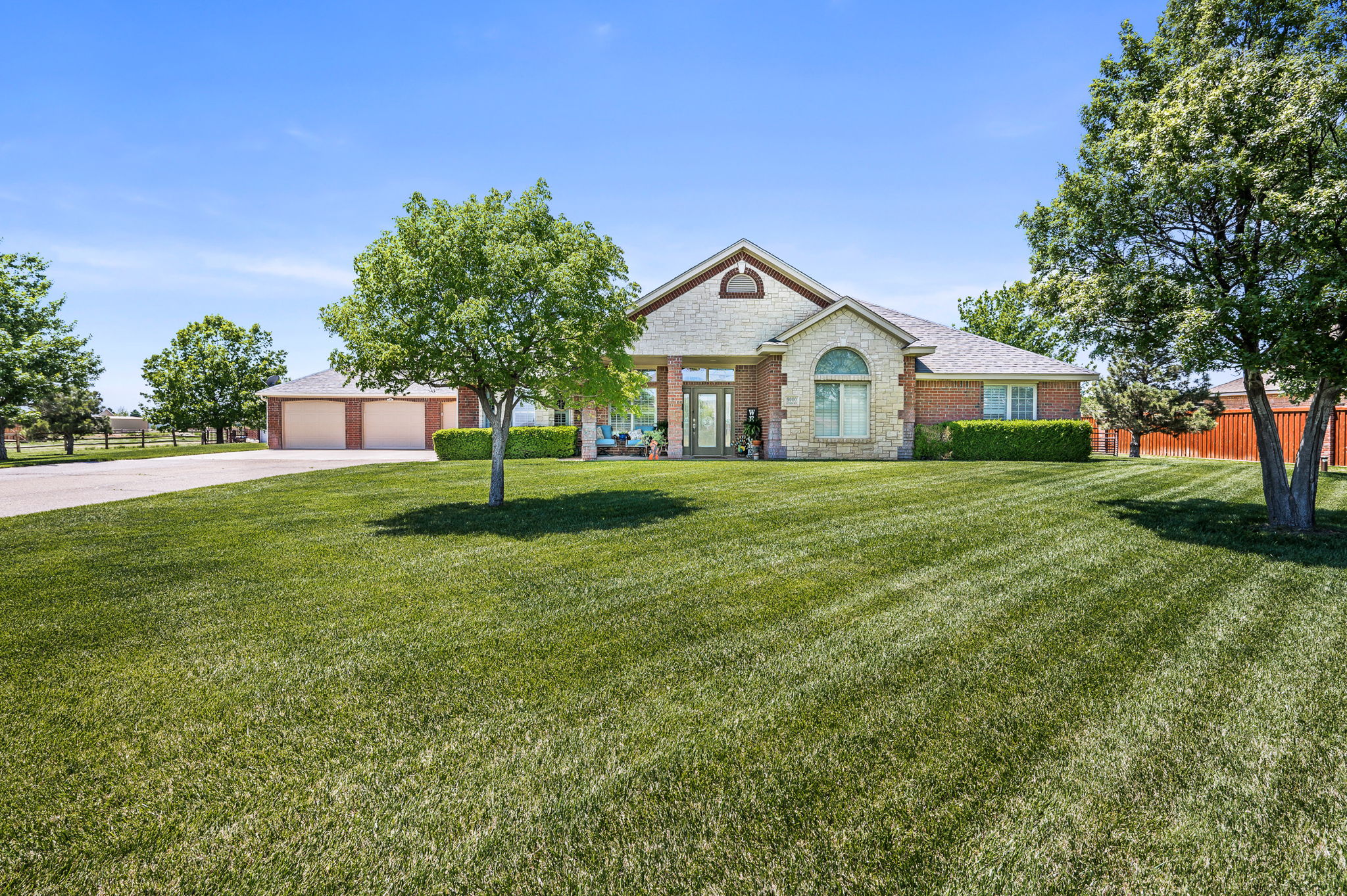 9000 Blenheim Dr 02