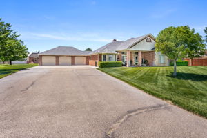 9000 Blenheim Dr 01