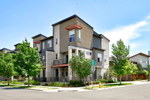  Photo 0
