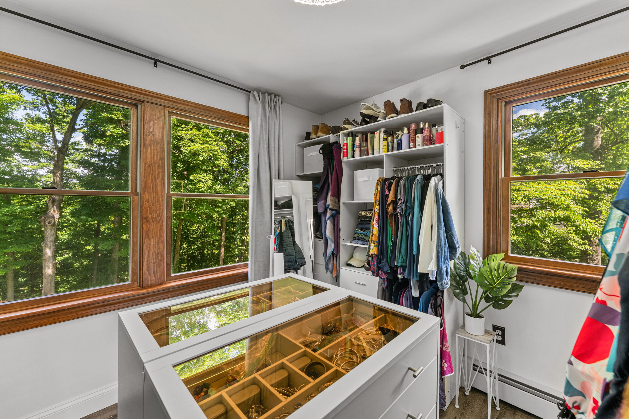 Primary Bedroom Closet
