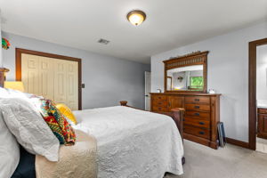 Bedroom 2 - Princess Suite