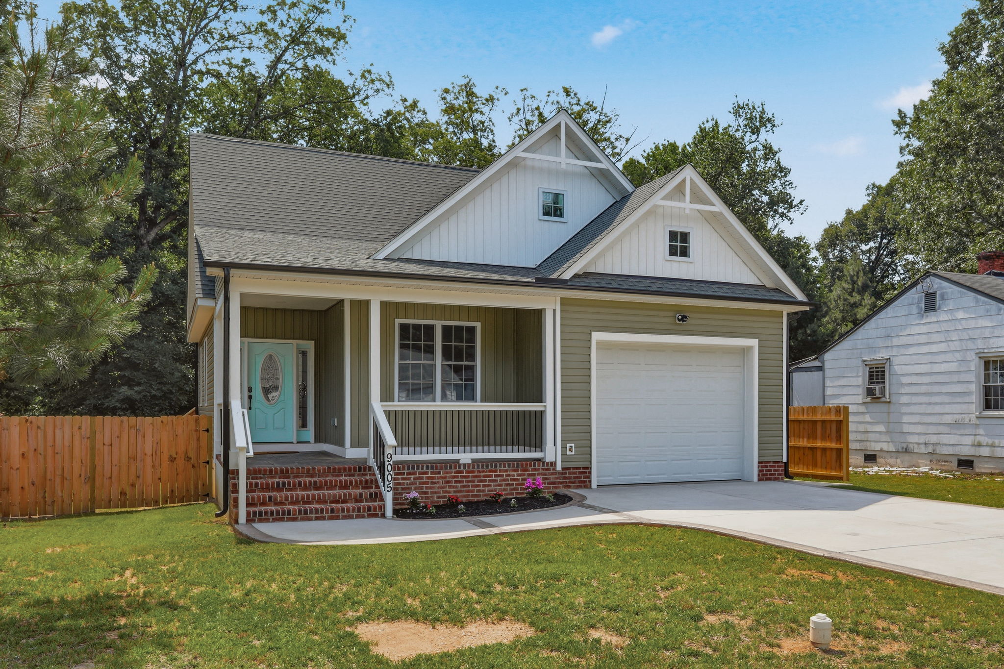 02-Exterior Front