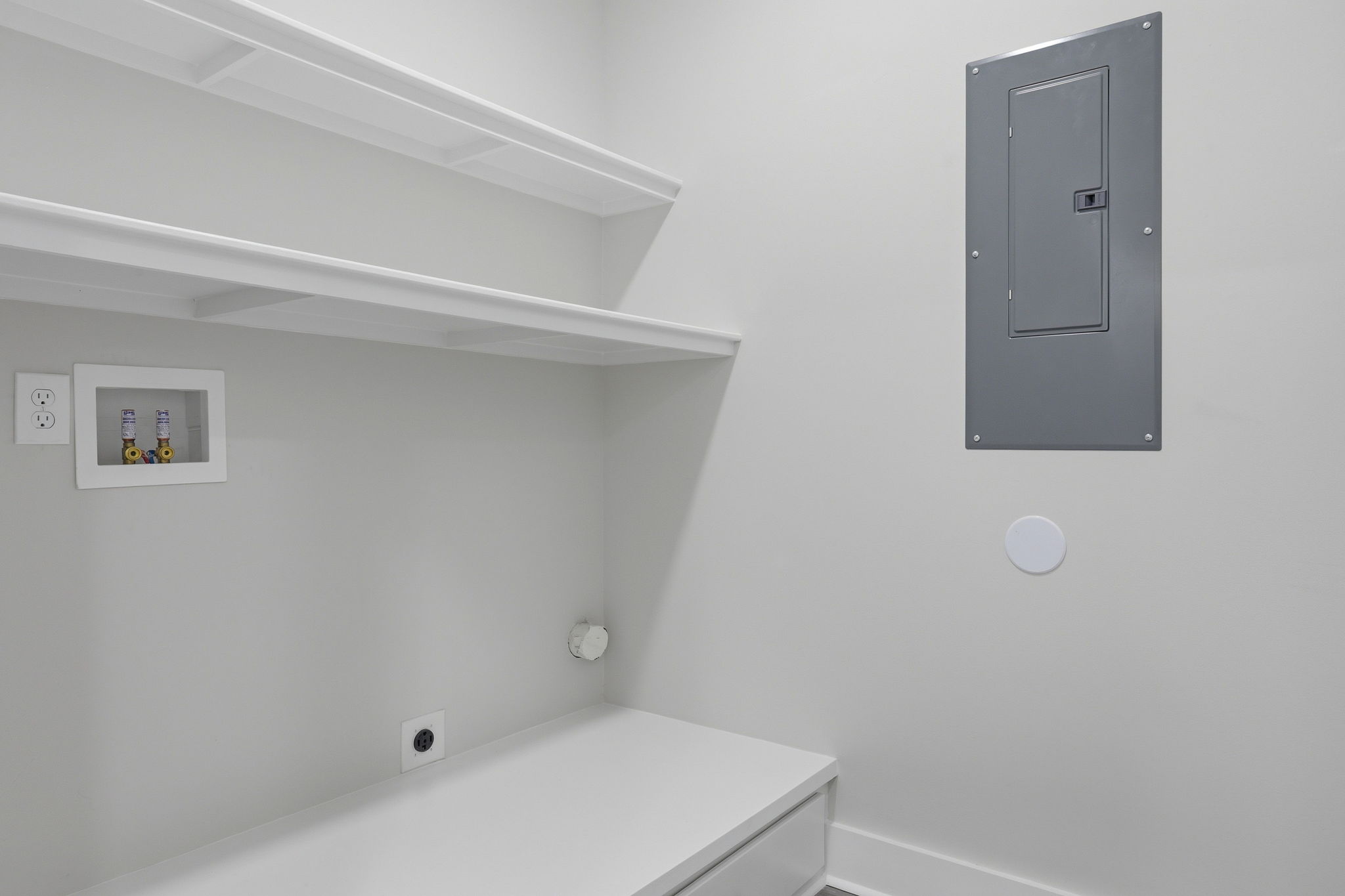 16-Mudroom