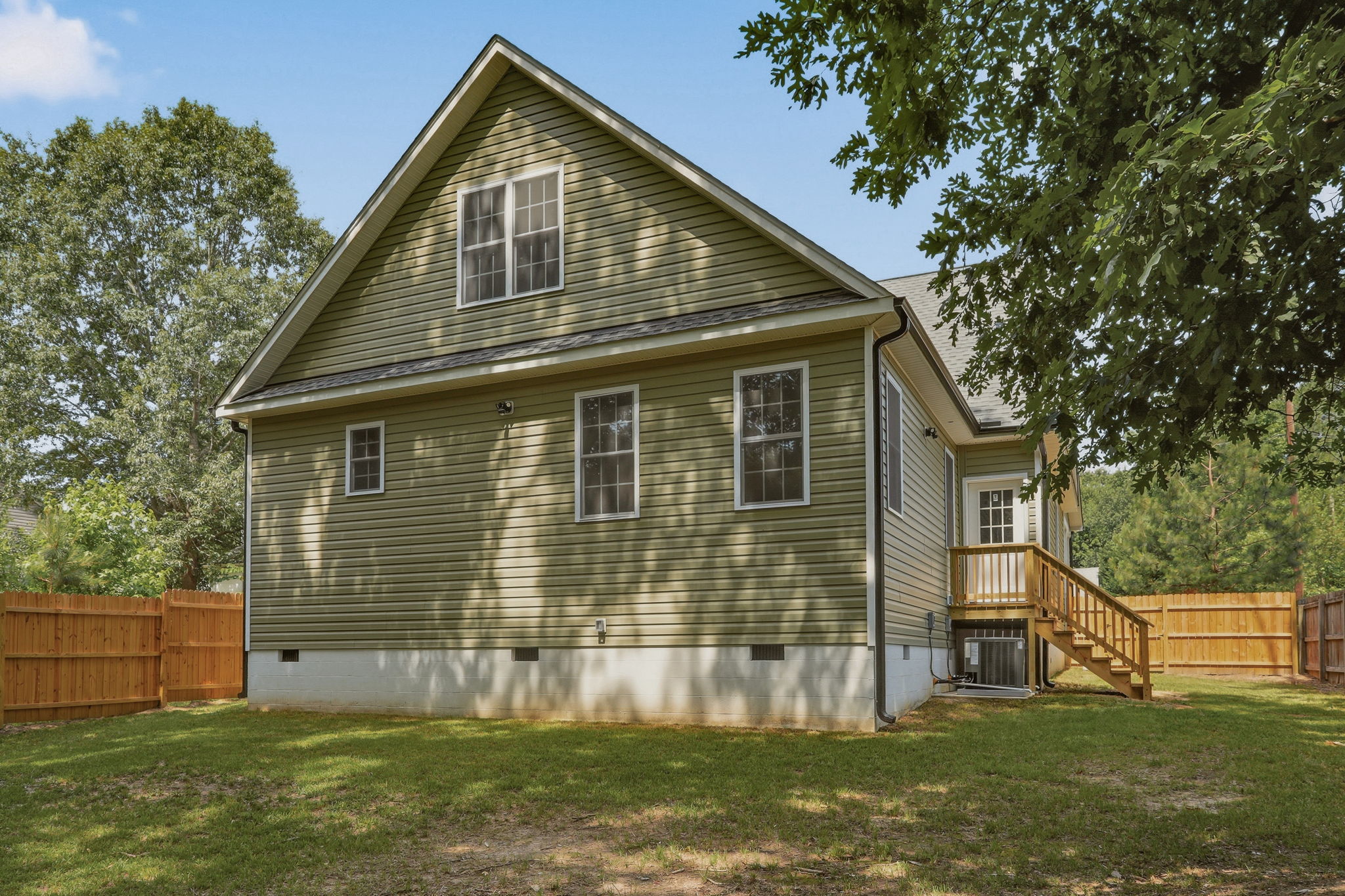 37-Exterior Back