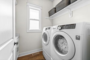  Photo 38