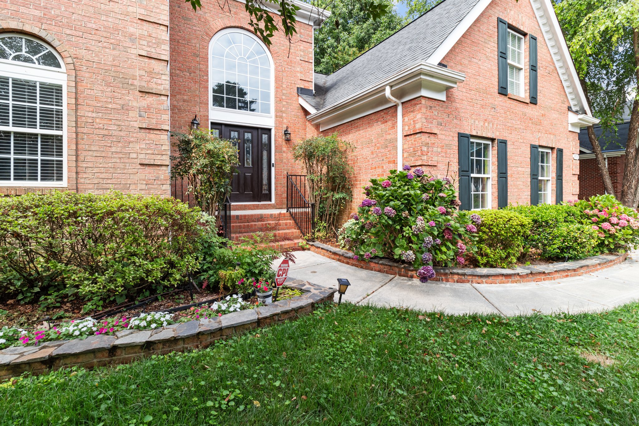 3 sides brick siding