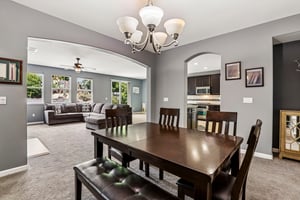 Clarissa Dr-S2104-009.jpg