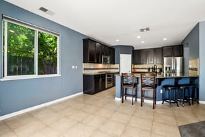 Clarissa Dr-S2104-010.jpg