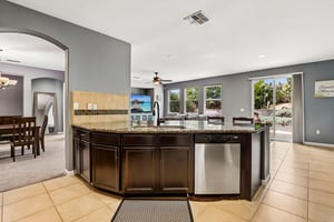 Clarissa Dr-S2104-015.jpg