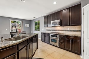 Clarissa Dr-S2104-016.jpg