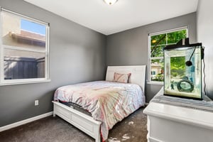 Clarissa Dr-S2104-018.jpg