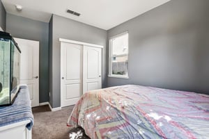 Clarissa Dr-S2104-019.jpg