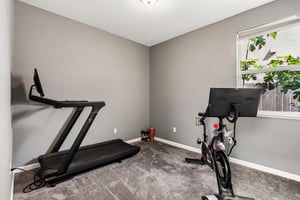 Clarissa Dr-S2104-020.jpg