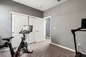 Clarissa Dr-S2104-021.jpg