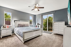 Clarissa Dr-S2104-026.jpg