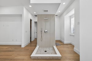 RS - Primary Bathroom 6 of 6